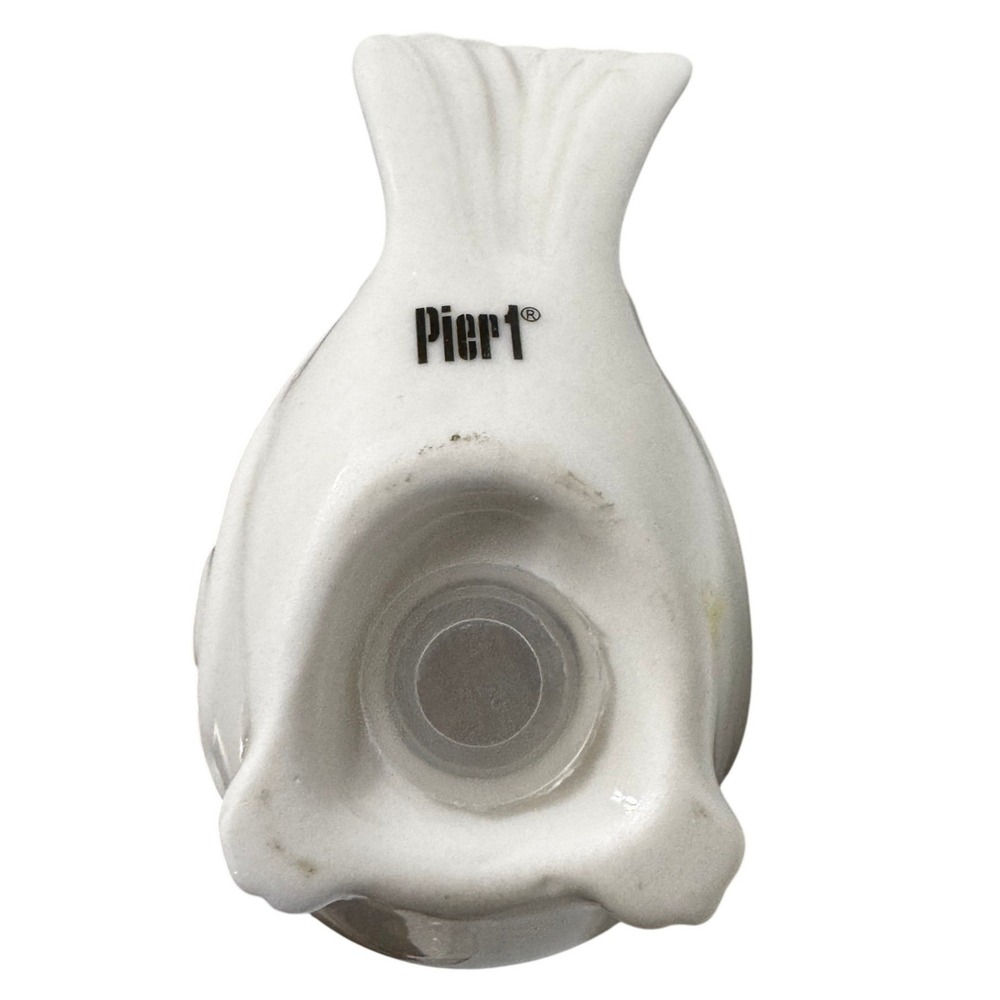 Pier 1 Bird Salt and Pepper Shakers OS White Excellent Ceramic Embossed - Picture 4 of 4